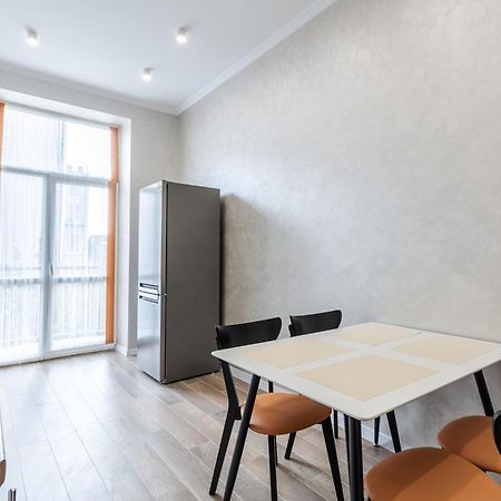 Inshiapartments On Liberty Avenue 2 Lviv Buitenkant foto