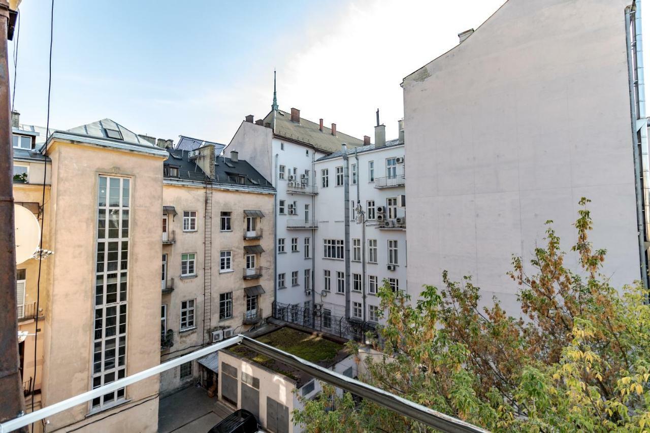 Inshiapartments On Liberty Avenue 2 Lviv Buitenkant foto