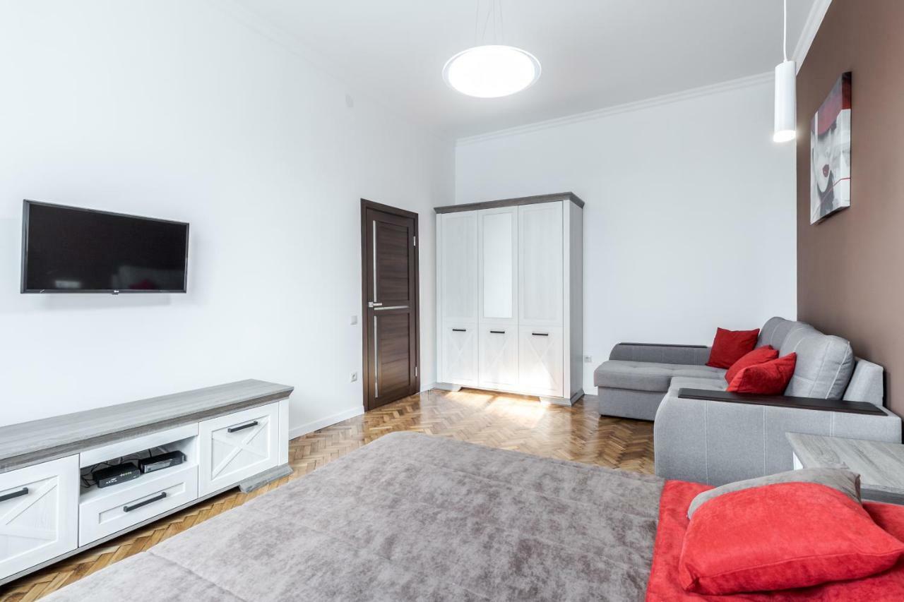 Inshiapartments On Liberty Avenue 2 Lviv Buitenkant foto