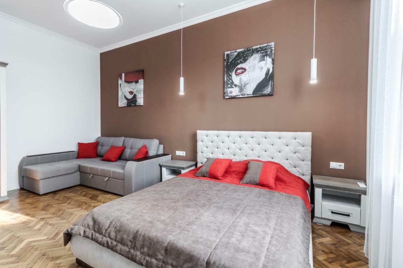 Inshiapartments On Liberty Avenue 2 Lviv Buitenkant foto